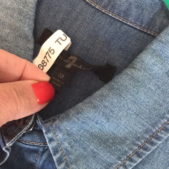 7 For All Mankind Open Shoulder Blue Denim Jean Women’s Shirt M - Picture 5 of 5